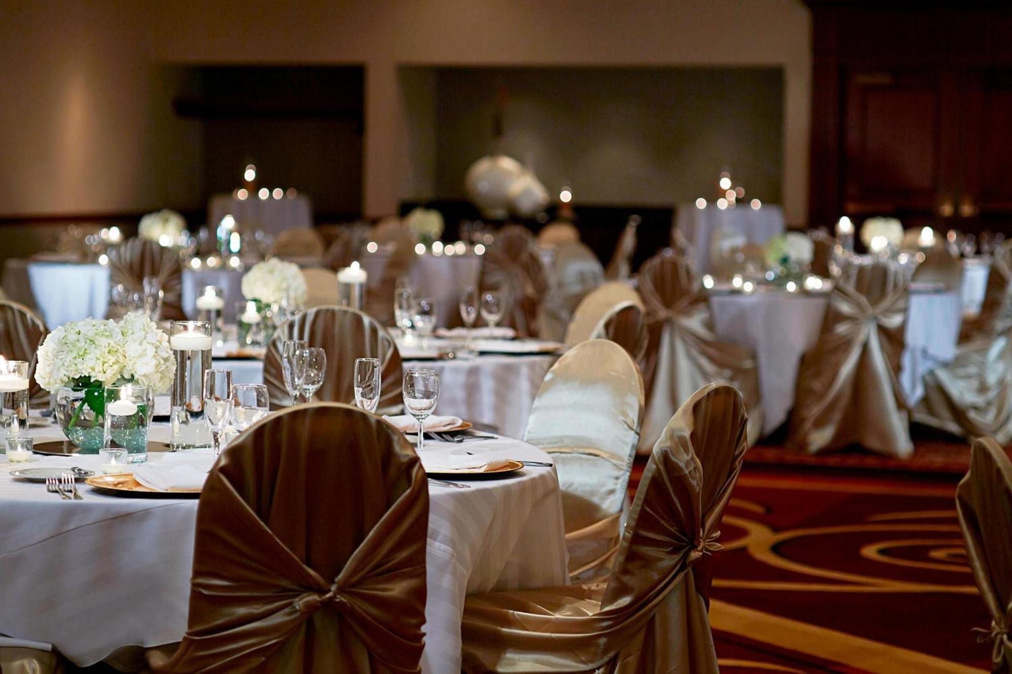 Отель Cleveland Marriott East Warrensville Heights Экстерьер фото